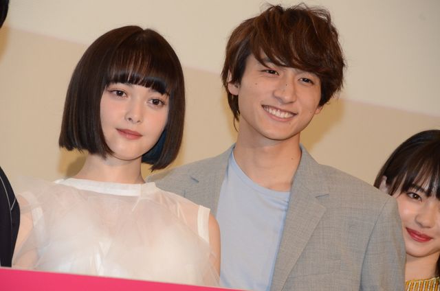 小関裕太の顔が綺麗すぎて…金子大地がドキドキッ！『わたしに××しなさい！』初日舞台あいさつ（24枚目）