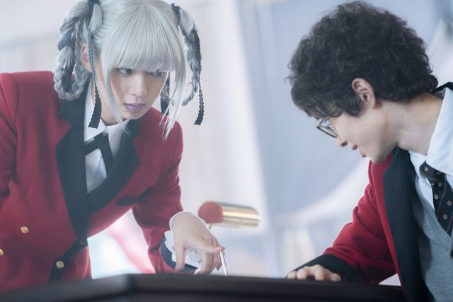 浜辺美波「賭ケグルイ season2」第1話、場面カット（3枚目）