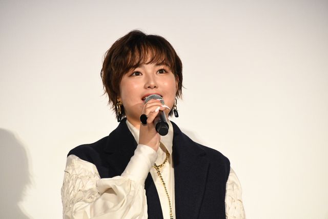 白岩瑠姫（JO1）は黒ジャケット、久間田琳加は黒グローブで魅せる！“夜きみ”公開記念舞台挨拶（21枚目）