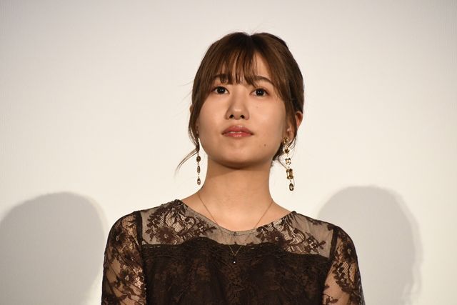 白岩瑠姫（JO1）は黒ジャケット、久間田琳加は黒グローブで魅せる！“夜きみ”公開記念舞台挨拶（26枚目）