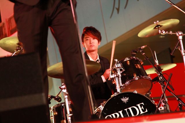 三浦翔平、窪田正孝らが結成したバンドCRUDE PLAYが3,500人の観客の前でお披露目ライブ!!　画像ギャラリー（3枚目）