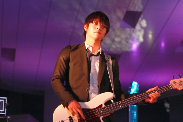 三浦翔平、窪田正孝らが結成したバンドCRUDE PLAYが3,500人の観客の前でお披露目ライブ!!　画像ギャラリー（4枚目）