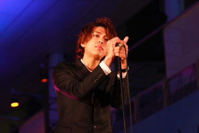 三浦翔平、窪田正孝らが結成したバンドCRUDE PLAYが3,500人の観客の前でお披露目ライブ!!　画像ギャラリー（5枚目）