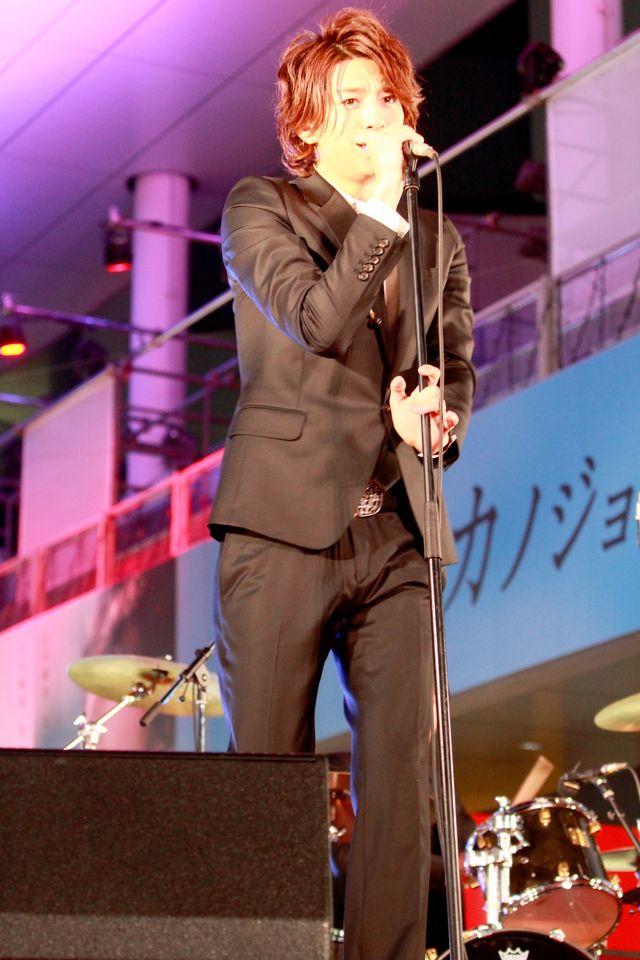 三浦翔平、窪田正孝らが結成したバンドCRUDE PLAYが3,500人の観客の前でお披露目ライブ!!　画像ギャラリー（6枚目）