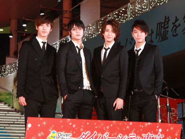 三浦翔平、窪田正孝らが結成したバンドCRUDE PLAYが3,500人の観客の前でお披露目ライブ!!　画像ギャラリー（8枚目）