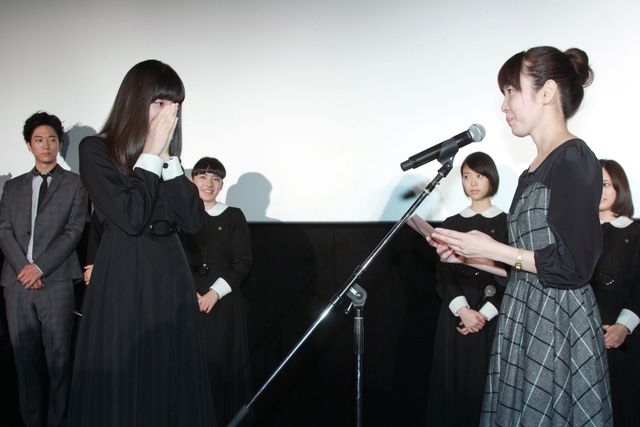 美少女モデル中条あやみの涙！フォトギャラリー（17枚目）