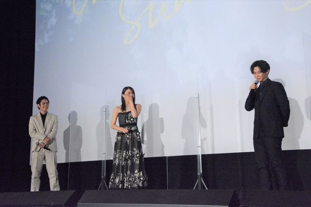 上白石萌歌の美しいドレス姿！『子供はわかってあげない』公開記念舞台あいさつ（12枚目）