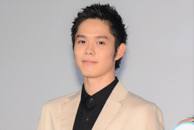 上白石萌歌の美しいドレス姿！『子供はわかってあげない』公開記念舞台あいさつ（15枚目）