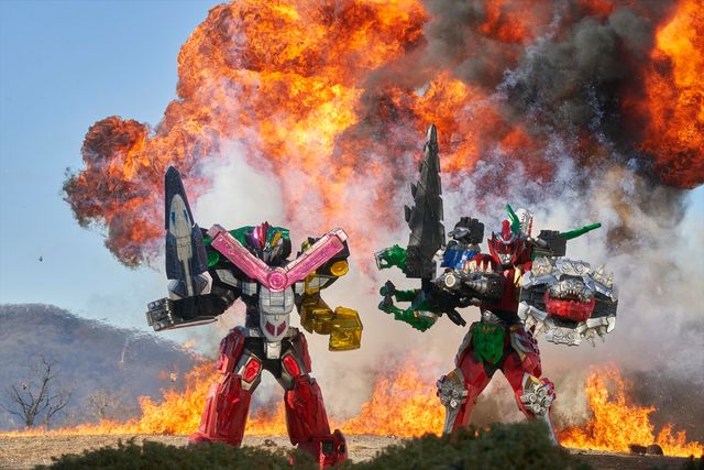 小夜＆アスナの特攻服姿！「魔進戦隊キラメイジャーVSリュウソウジャー」（2枚目）