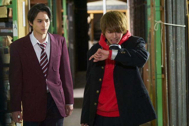 小夜＆アスナの特攻服姿！「魔進戦隊キラメイジャーVSリュウソウジャー」（5枚目）