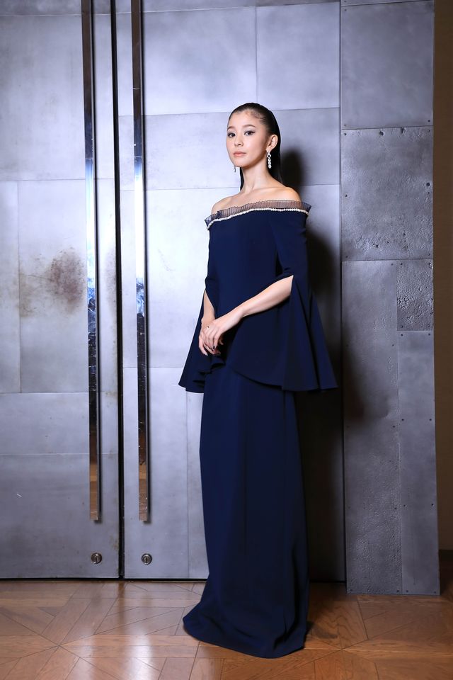 驚異の9頭身！朝比奈彩インタビュー撮りおろし＜11枚＞（2枚目）