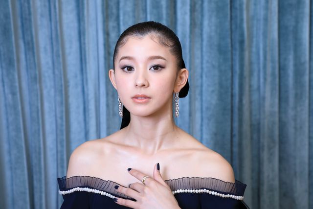 驚異の9頭身！朝比奈彩インタビュー撮りおろし＜11枚＞（8枚目）