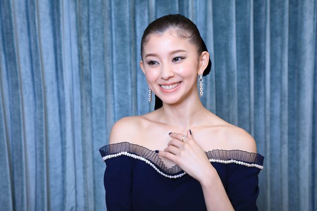 驚異の9頭身！朝比奈彩インタビュー撮りおろし＜11枚＞（10枚目）