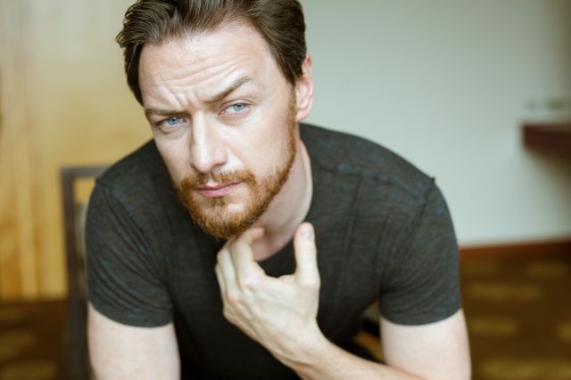 あふれる男の色気！撮り下ろしジェームズ・マカヴォイ写真ギャラリー（17枚目）