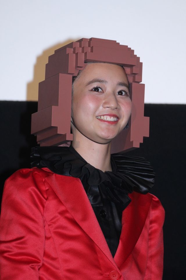 三戸なつめの前髪に異変…！映画『ピクセル』イベント写真ギャラリー：フォトギャラリー