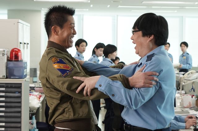 「相棒」薫＆尊の初対面、米沢とのハグ！最終話前篇の胸アツシーン（5枚目）