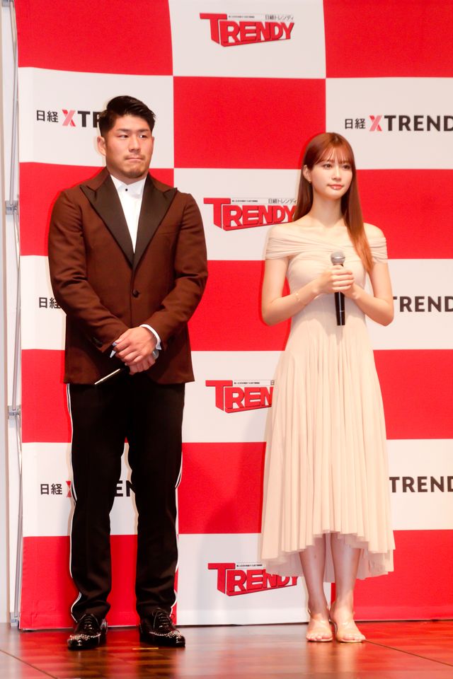 佐野勇斗が来年の顔、生見愛瑠＆ラグビー松田力也選手が今年の顔に！「日経トレンディ」先行発表会（14枚目）