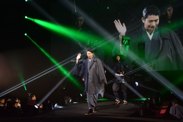 山田孝之、サルを引き連れて登場！小栗旬、柴咲コウ、向井理、キスマイ藤ヶ谷ら登壇『信長協奏曲』完成披露試写会ギャラリー（10枚目）