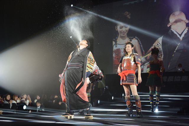 山田孝之、サルを引き連れて登場！小栗旬、柴咲コウ、向井理、キスマイ藤ヶ谷ら登壇『信長協奏曲』完成披露試写会ギャラリー（16枚目）