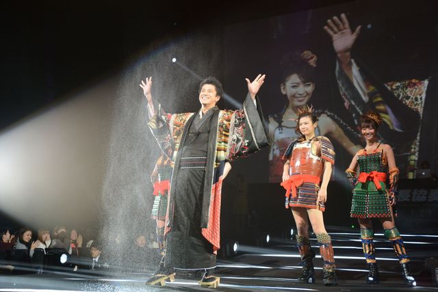 山田孝之、サルを引き連れて登場！小栗旬、柴咲コウ、向井理、キスマイ藤ヶ谷ら登壇『信長協奏曲』完成披露試写会ギャラリー（17枚目）