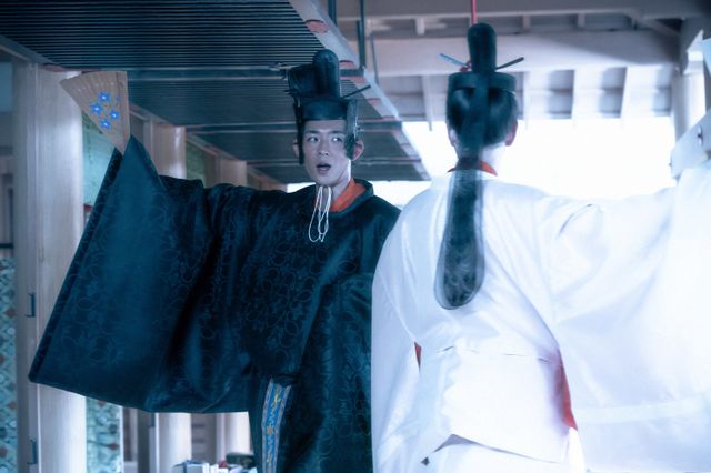 「光る君へ」隆家（竜星涼）が舞を披露！16回場面写真：フォトギャラリー