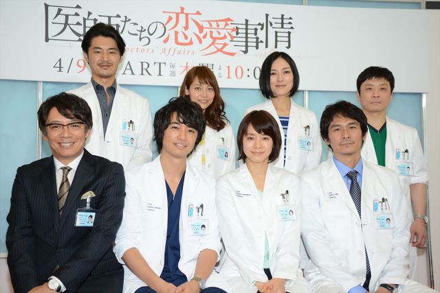 斎藤工、セクシー外科医役でハグ生披露！フォトギャラリー（8枚目）