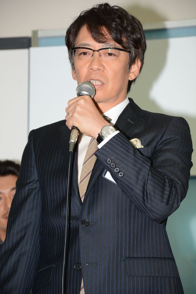 斎藤工、セクシー外科医役でハグ生披露！フォトギャラリー（18枚目）