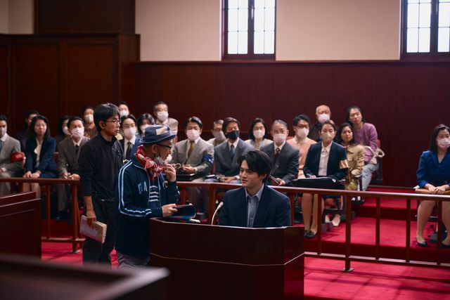 綾瀬はるか素の笑顔…『ファーストボイス』メイキングカット9点（7枚目）