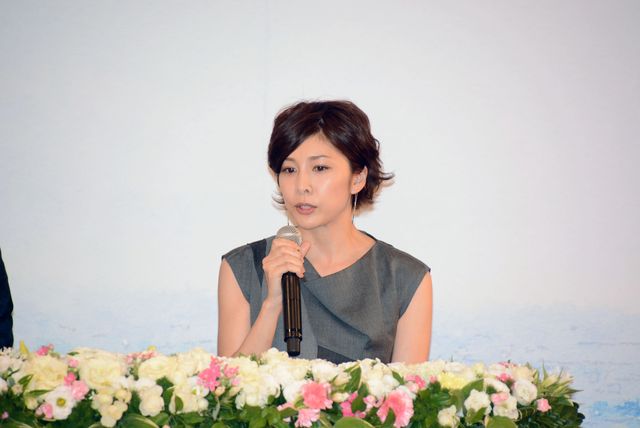 タモリから祝電あった！吉永小百合、実はナーバスだったと告白『ふしぎな岬の物語』受賞報告会見フォトギャラリー（4枚目）