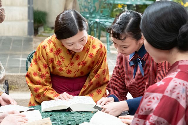 花江（森田望智）は浮かない顔で…「虎に翼」第11回の場面写真（5枚目）