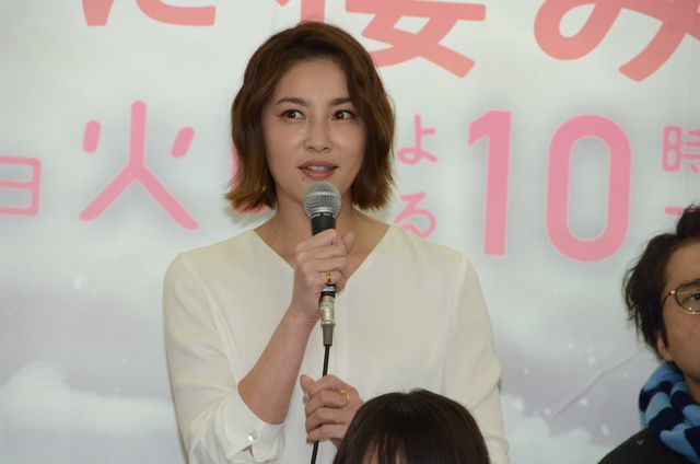 吉岡里帆の誕生日を桐谷健太＆向井理もお祝い！「きみが心に棲みついた」制作発表会見（10枚目）