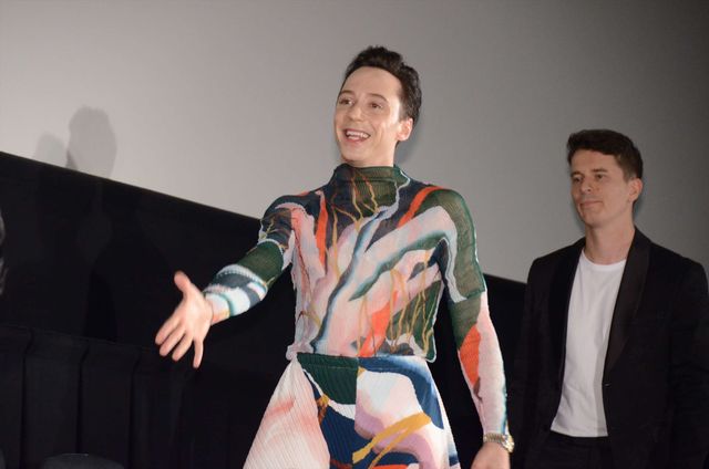 ジョニー・ウィアー、自ら購入した衣装で『氷上の王、ジョン・カリー』イベントへ（10枚目）