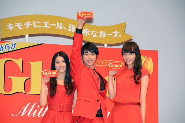 羽生結弦、決めポーズで華麗に登場！フォトギャラリー（7枚目）