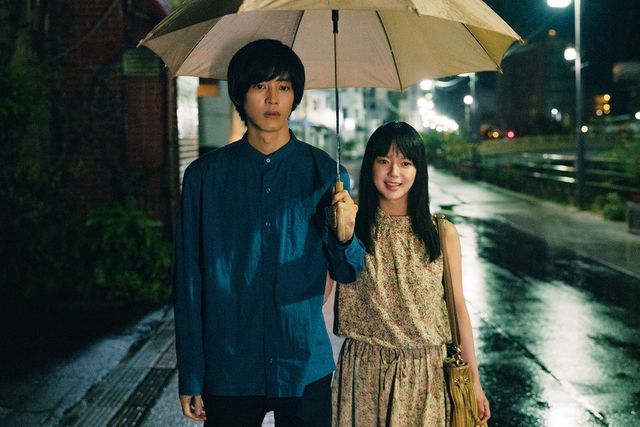 松坂桃李＆多部未華子の相合傘カットも！『流浪の月』場面写真（13枚目）