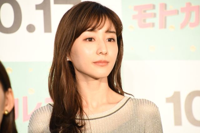 新木優子、高良健吾、田中みな実、関口メンディーら登壇！ドラマ「モトカレマニア」制作発表会見（6枚目）
