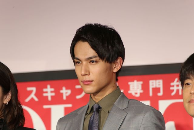 竹内結子、水川あさみ、中川大志ら「スキャンダル専門弁護士　QUEEN」チーム集結（15枚目）