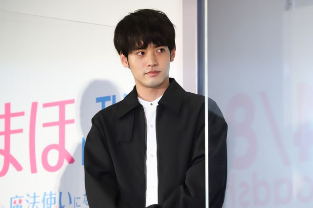 仲良く笑う赤楚衛二と町田啓太、映画『チェリまほ』完成直前イベント（2枚目）