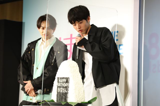 仲良く笑う赤楚衛二と町田啓太、映画『チェリまほ』完成直前イベント（4枚目）