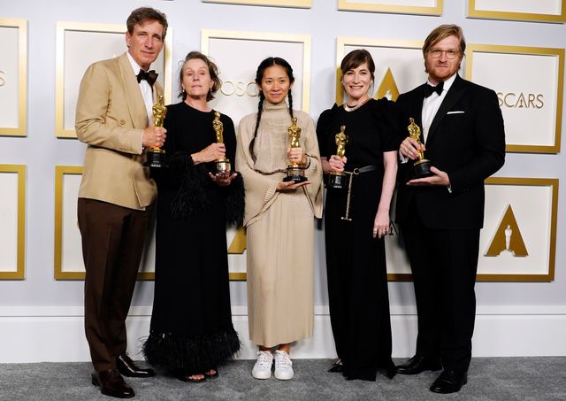 まさかの番狂わせも!?オスカーを手にして喜ぶ受賞者（10枚目）