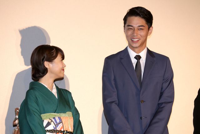 有村架純の着物姿が美しい！『関ヶ原』初日舞台あいさつ：フォトギャラリー