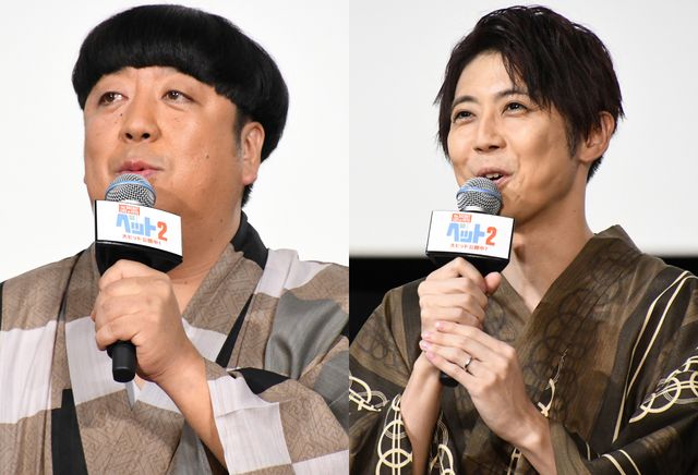 舞台あいさつに登壇したバナナマン日村勇紀と声優の梶裕貴