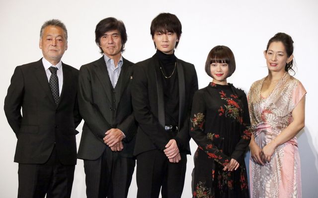 綾野剛、杉咲花、佐藤浩市ら『楽園』キャストが登場！完成披露イベント（14枚目）