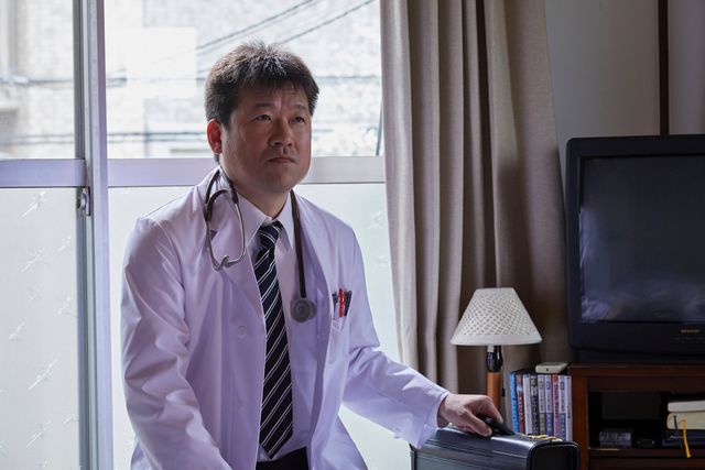 松山ケンイチ＆染谷将太＆佐藤二朗が集合！ドラマ「聖☆おにいさん」場面写真：フォトギャラリー