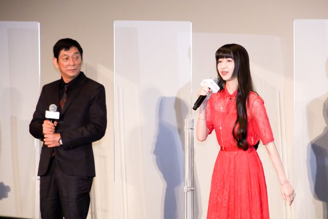 明石家さんま、Cocomiらが鏡開き！『漁港の肉子ちゃん』公開記念舞台あいさつ（9枚目）