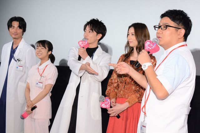 佐藤健、白衣姿がイケメンすぎ！ドラマ「恋はつづくよどこまでも」プレミアム試写会＆舞台あいさつ（9枚目）