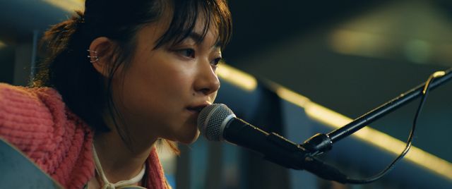 倉悠貴、三浦透子、清水尋也、ゆりやんレトリィバァら『スパゲティコード・ラブ』場面写真（2枚目）