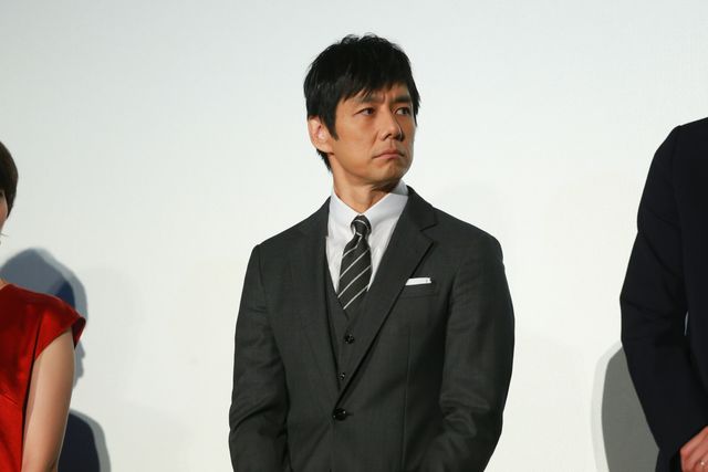 波瑠×西島秀俊『オズランド　笑顔の魔法おしえます。』公開記念舞台あいさつ（8枚目）