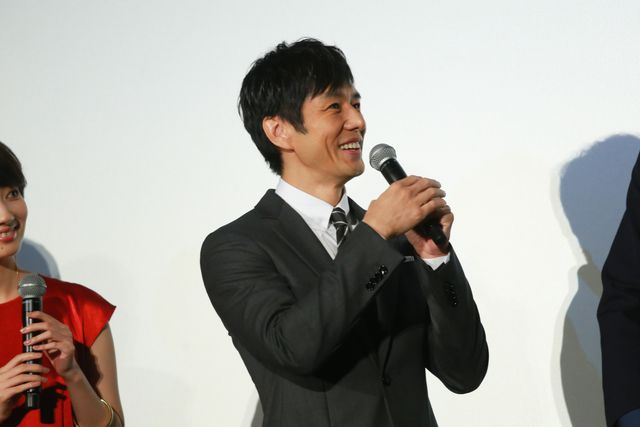 波瑠×西島秀俊『オズランド　笑顔の魔法おしえます。』公開記念舞台あいさつ（9枚目）