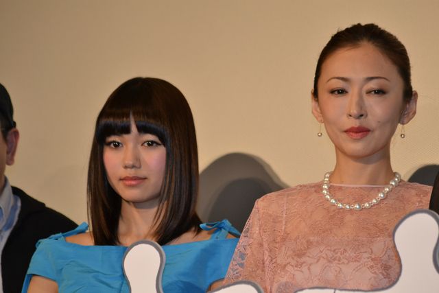 『脳男』初日舞台あいさつフォトギャラリー（9枚目）