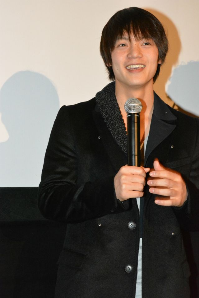 ブレイク中の俳優・窪田正孝、舞台あいさつでの堂々たるトークを絶賛される！　画像ギャラリー（4枚目）